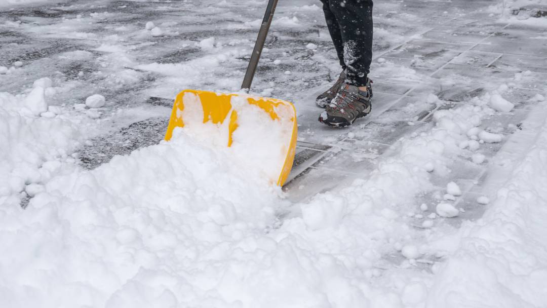 sidewalk shoveling