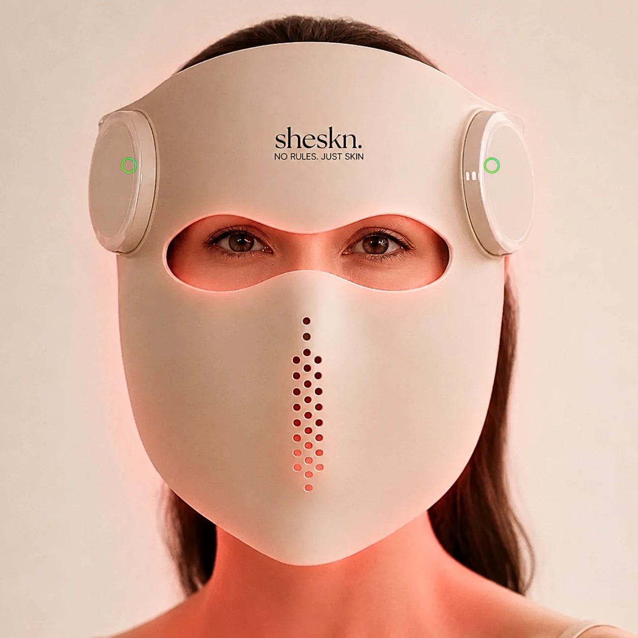 Sheskn Luméskn LED light therapy mask with red light therapy