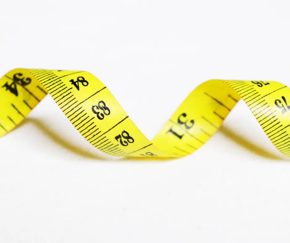 Sports Bra Size Calculator: Measure Your Size at Home 2 measuring tape
